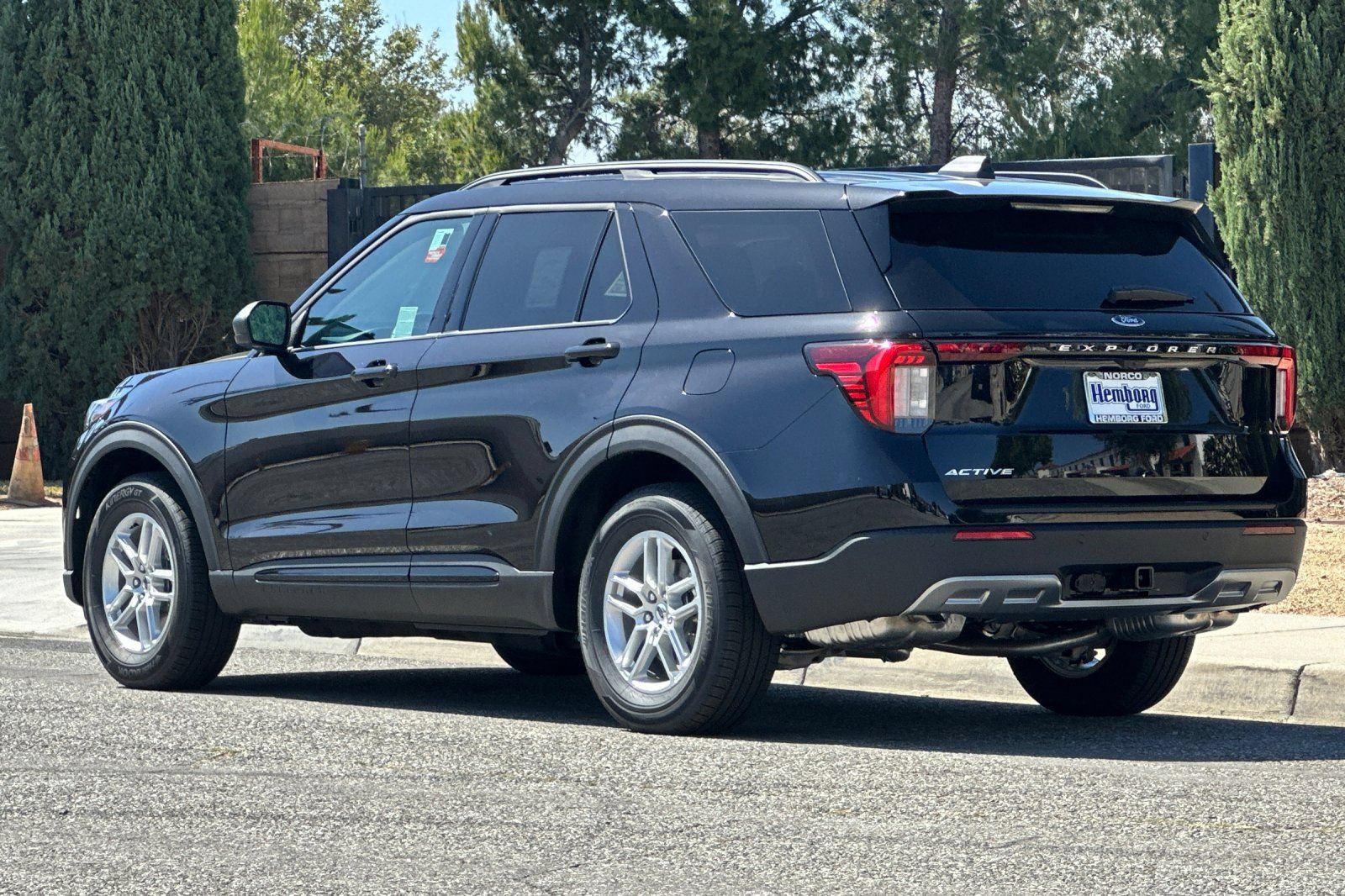 New 2026 Ford Explorer Active w/ Active Comfort Package RWD image 6