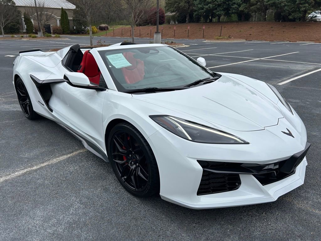 Used 2024 Chevrolet Corvette Z06 RWD image 29
