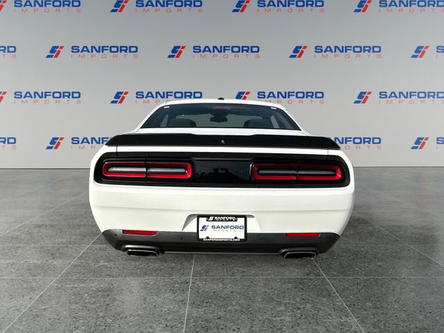 Used 2022 Dodge Challenger R/T w/ Blacktop Package image 4