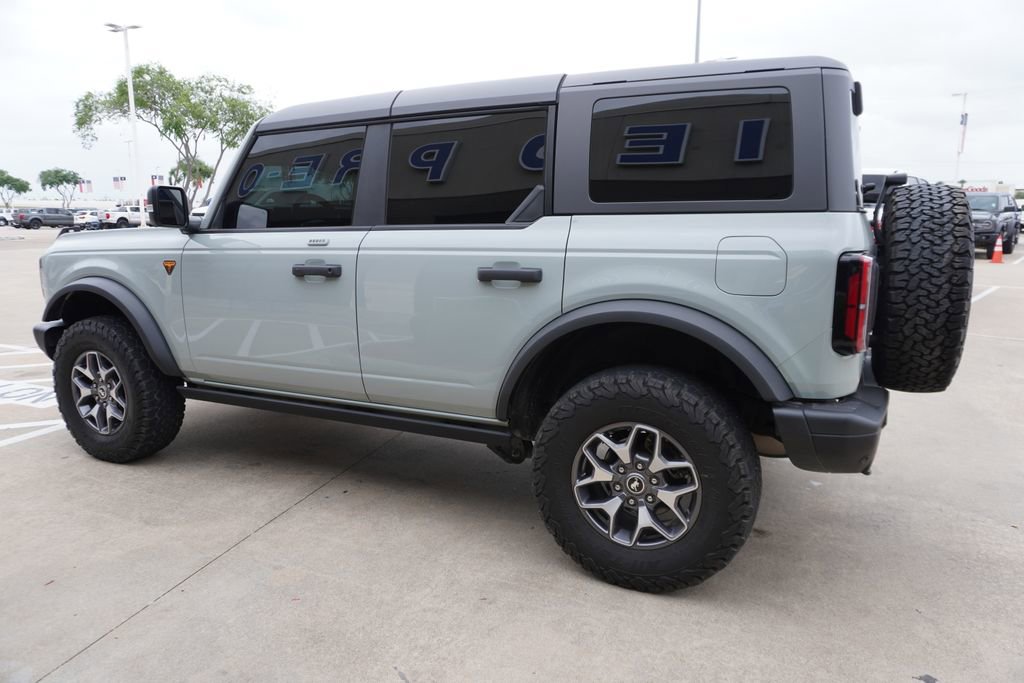 Used 2023 Ford Bronco Badlands AWD/4WD image 4