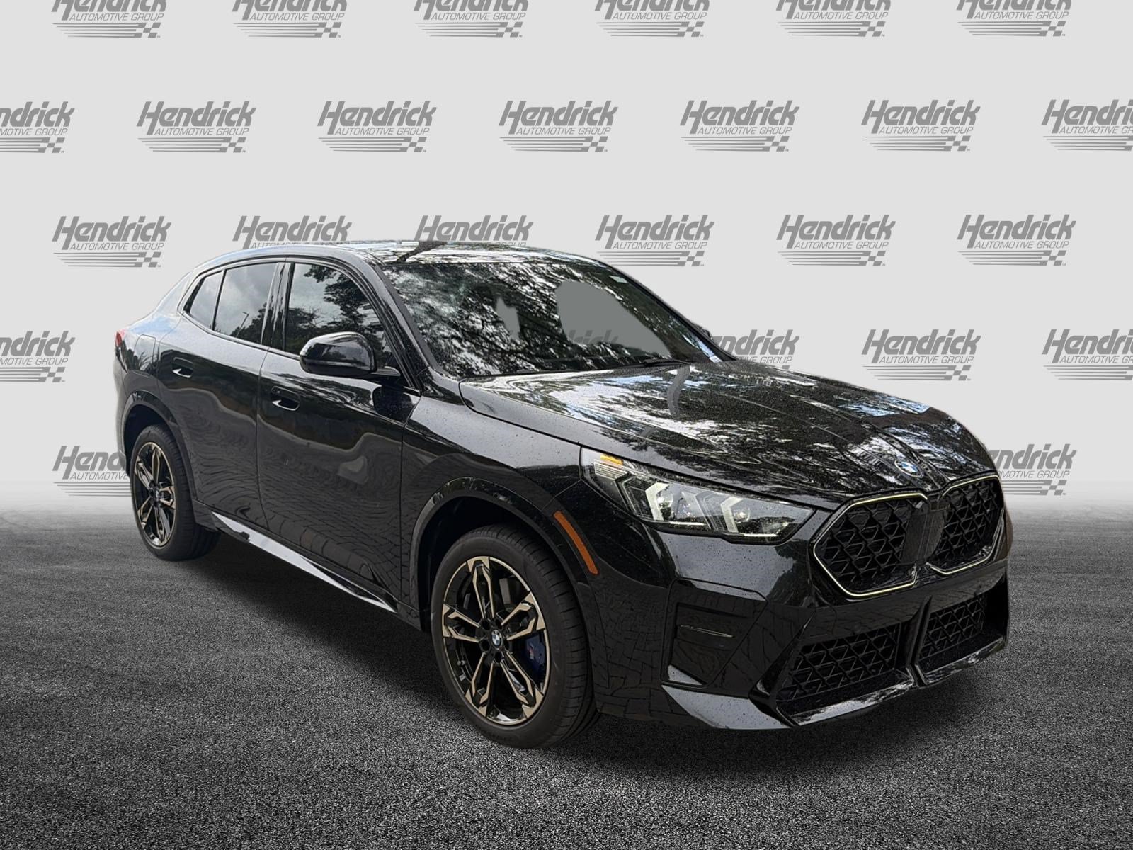New 2026 BMW X2 xDrive28i w/ Technology Package AWD/4WD image 2