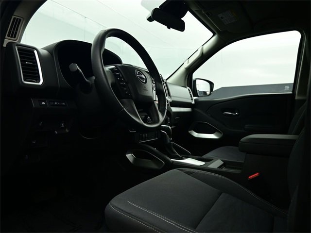 Used 2024 Nissan Frontier SV w/ SV Convenience Package image 17