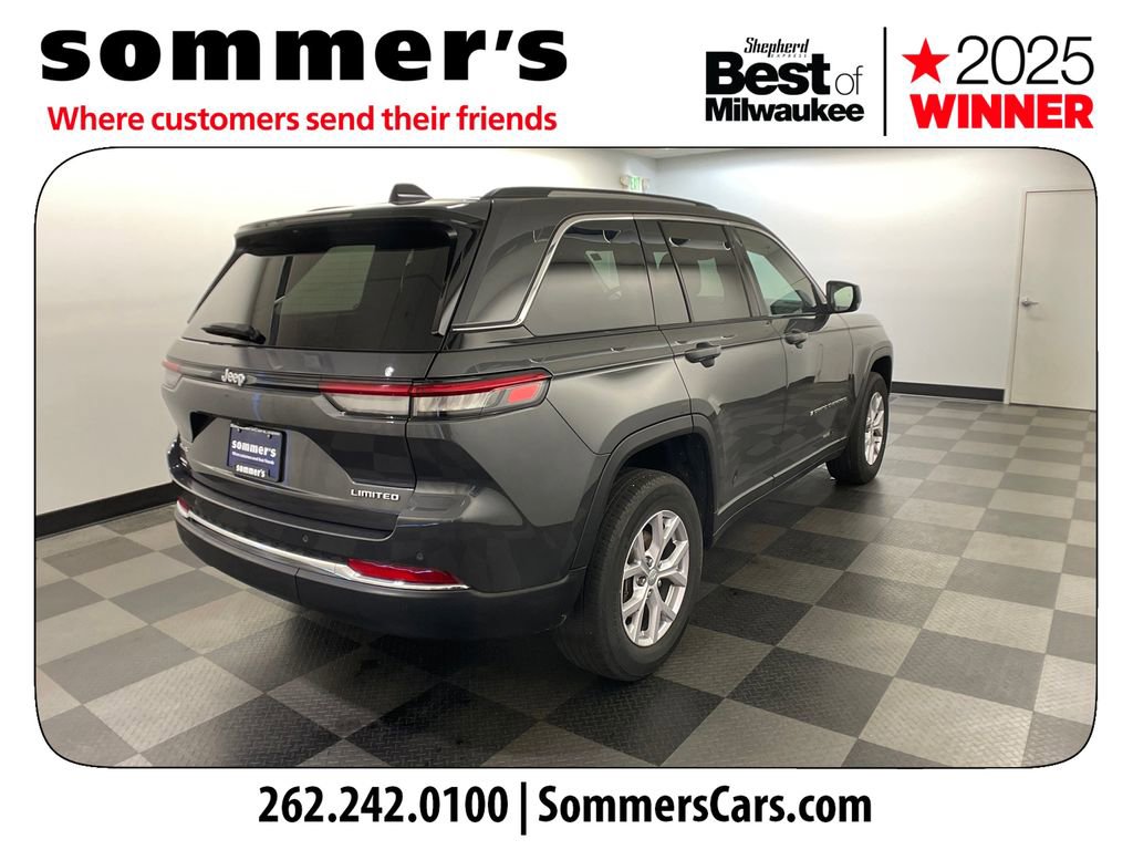 Used 2022 Jeep Grand Cherokee Limited image 5