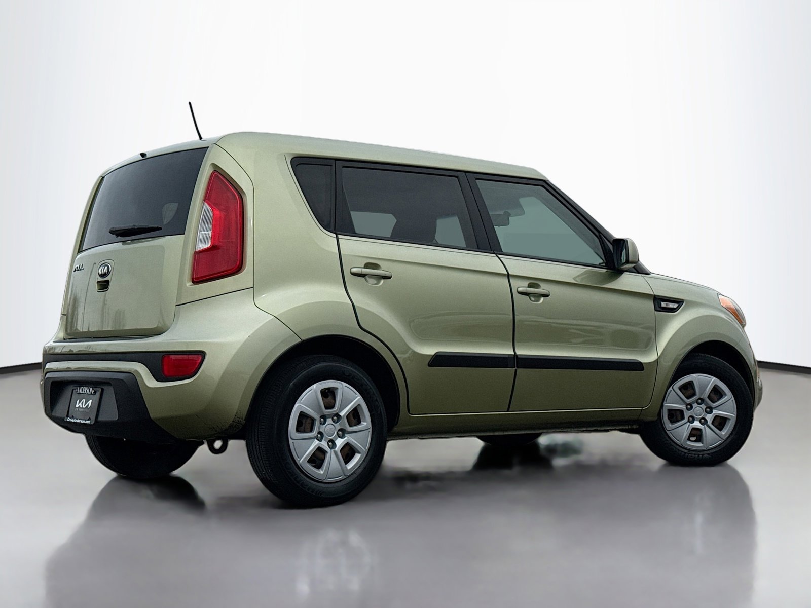 Used 2013 Kia Soul image 2