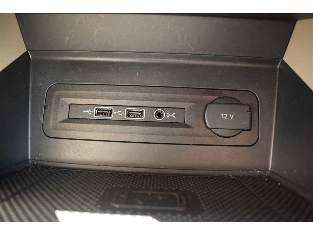 Used 2021 Volkswagen Atlas SEL Premium image 35