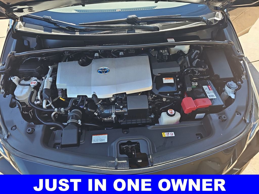 Used 2021 Toyota Prius Prime LE w/ Carpet Mat Package (TMS) image 30