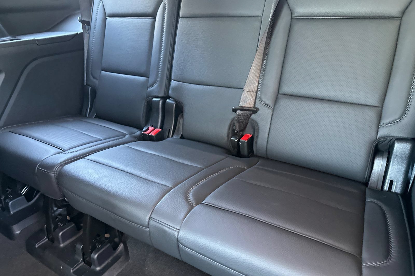 Certified 2025 GMC Yukon Denali RWD image 16
