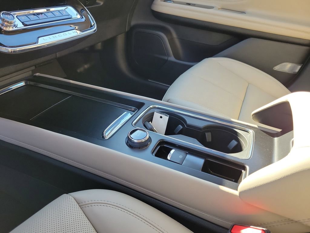 New 2026 Lincoln Corsair Premiere image 29