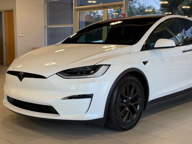 Used 2023 Tesla Model X AWD/4WD image 4