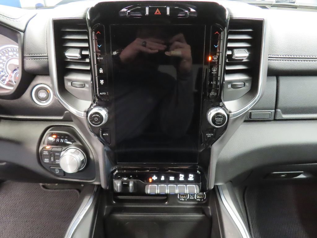 Used 2023 RAM 1500 Laramie AWD/4WD image 16