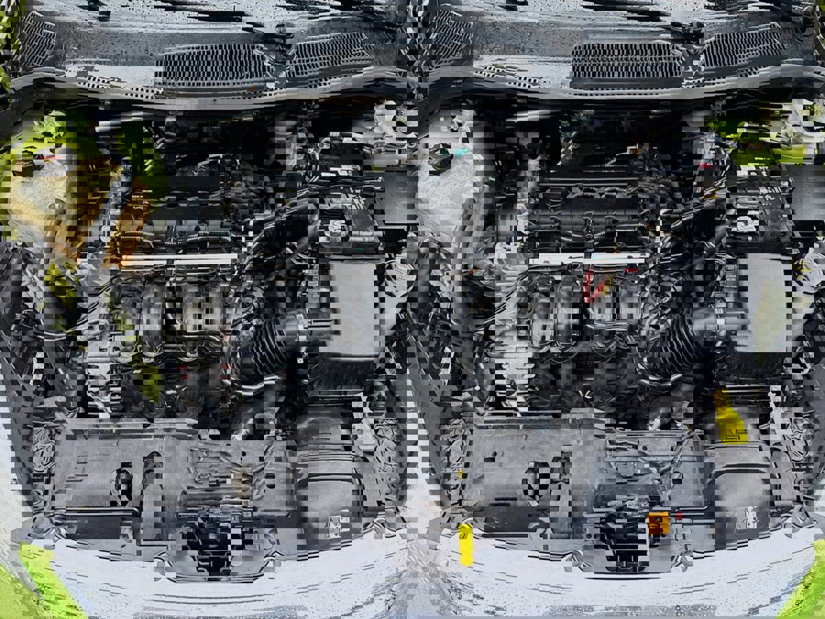 Used 2013 Ford Fiesta SE image 26