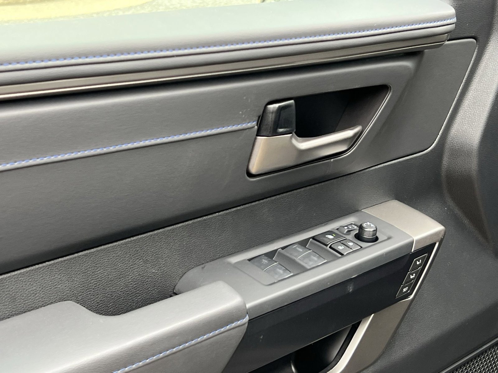 New 2026 Toyota Tundra Platinum image 10