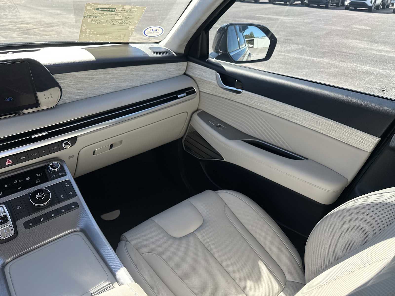 Used 2023 Hyundai Palisade Calligraphy image 13