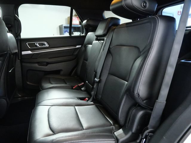 Certified 2018 Ford Explorer Limited w/ Equipment Group 301A AWD/4WD image 14