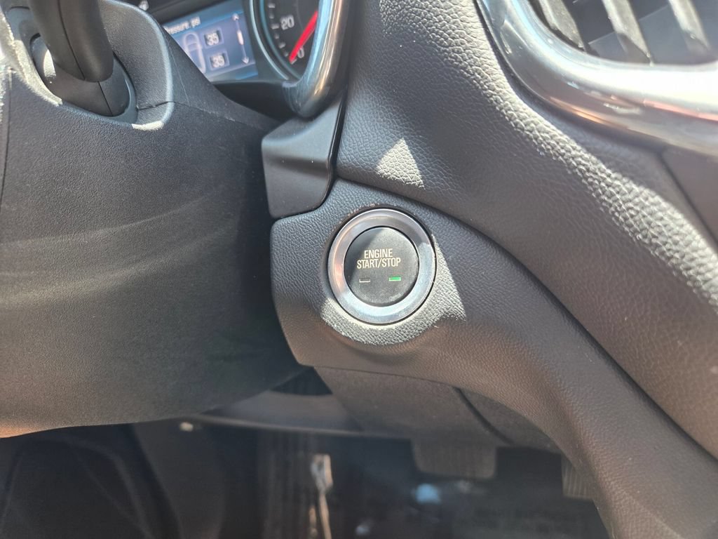 Used 2019 Chevrolet Equinox LT FWD image 28