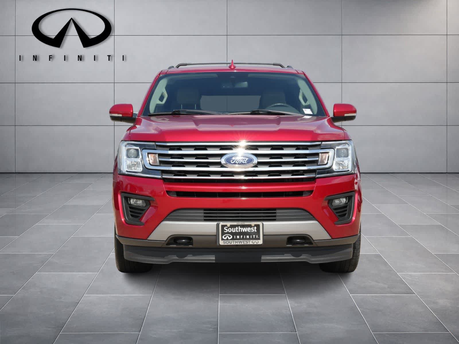 Used 2020 Ford Expedition XLT w/ Equipment Group 202A AWD/4WD image 2
