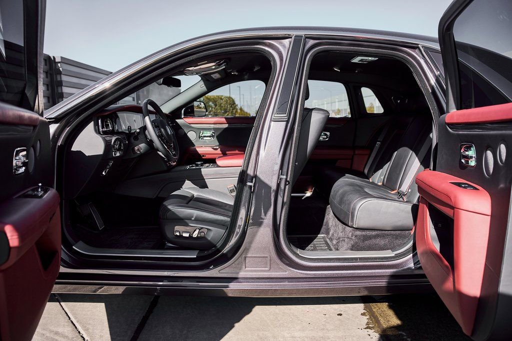 Used 2023 Rolls-Royce Ghost AWD/4WD image 31