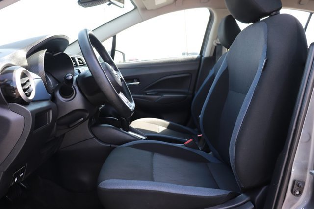 Used 2023 Nissan Versa SV FWD image 12