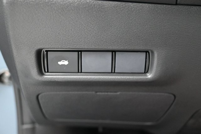 New 2026 Nissan Sentra SR w/ Floor Mat Package FWD image 18
