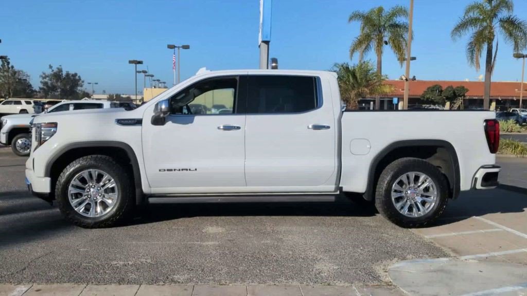 Certified 2022 GMC Sierra 1500 Denali image 6