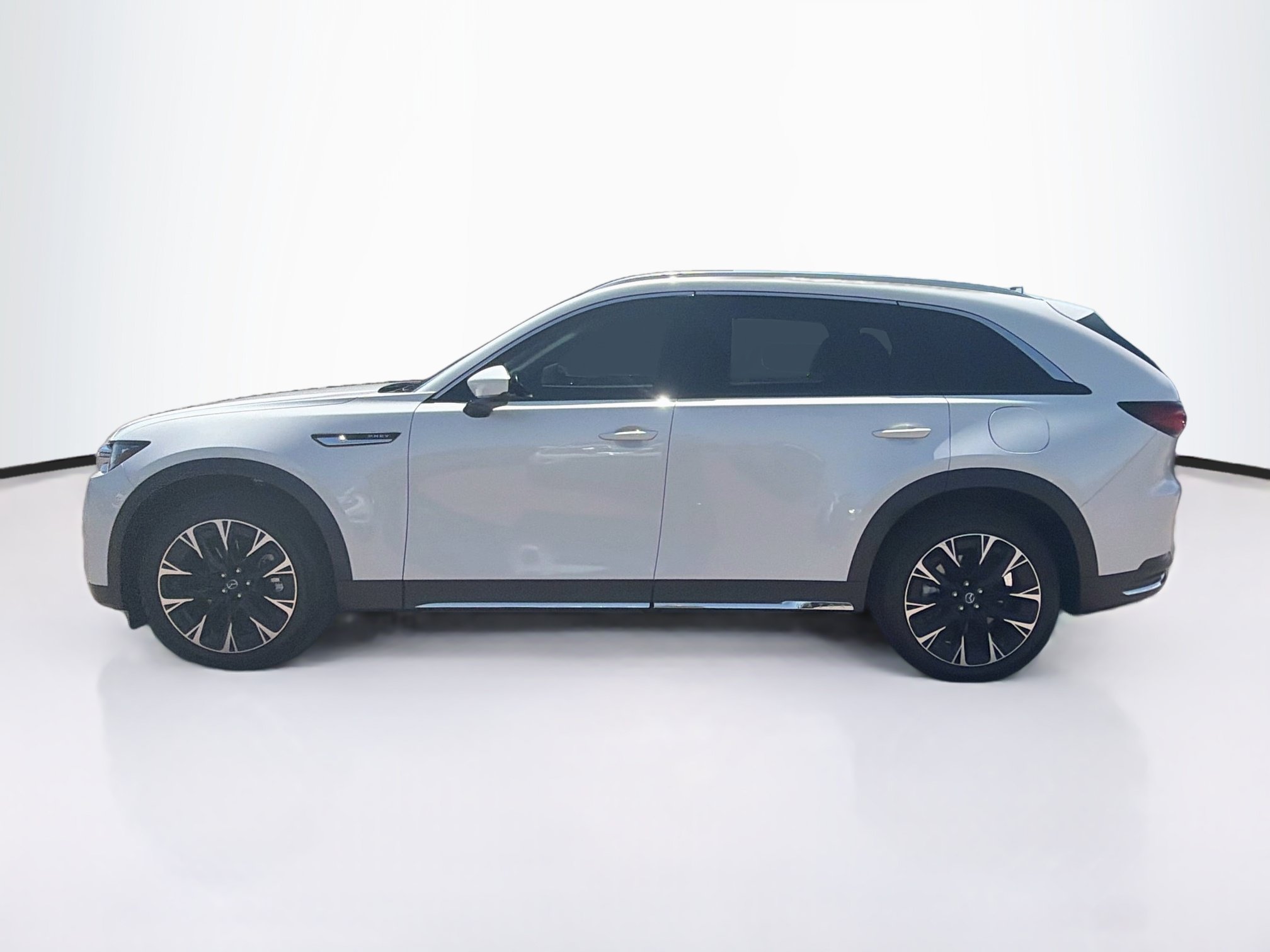 Used 2024 MAZDA CX-90 Plug-In Hybrid w/ Premium Pkg AWD/4WD image 4