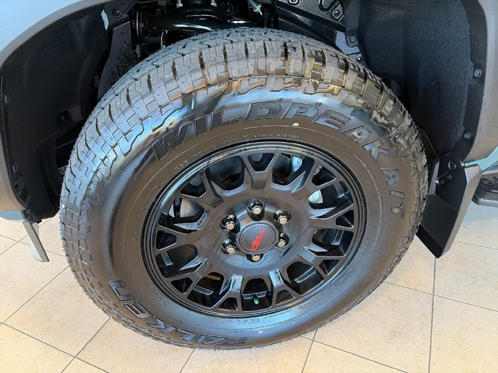 New 2026 Toyota 4Runner TRD Off-Road Premium w/ Tow Technology Package AWD/4WD image 31