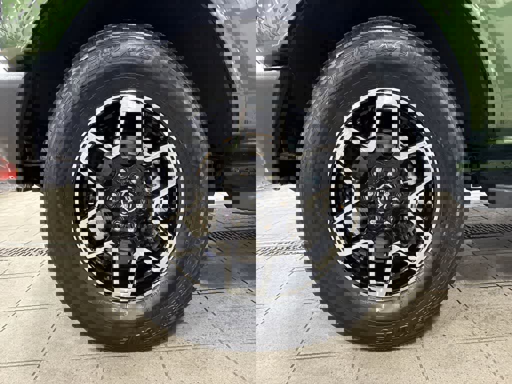 Used 2023 Ford Bronco Outer Banks image 10