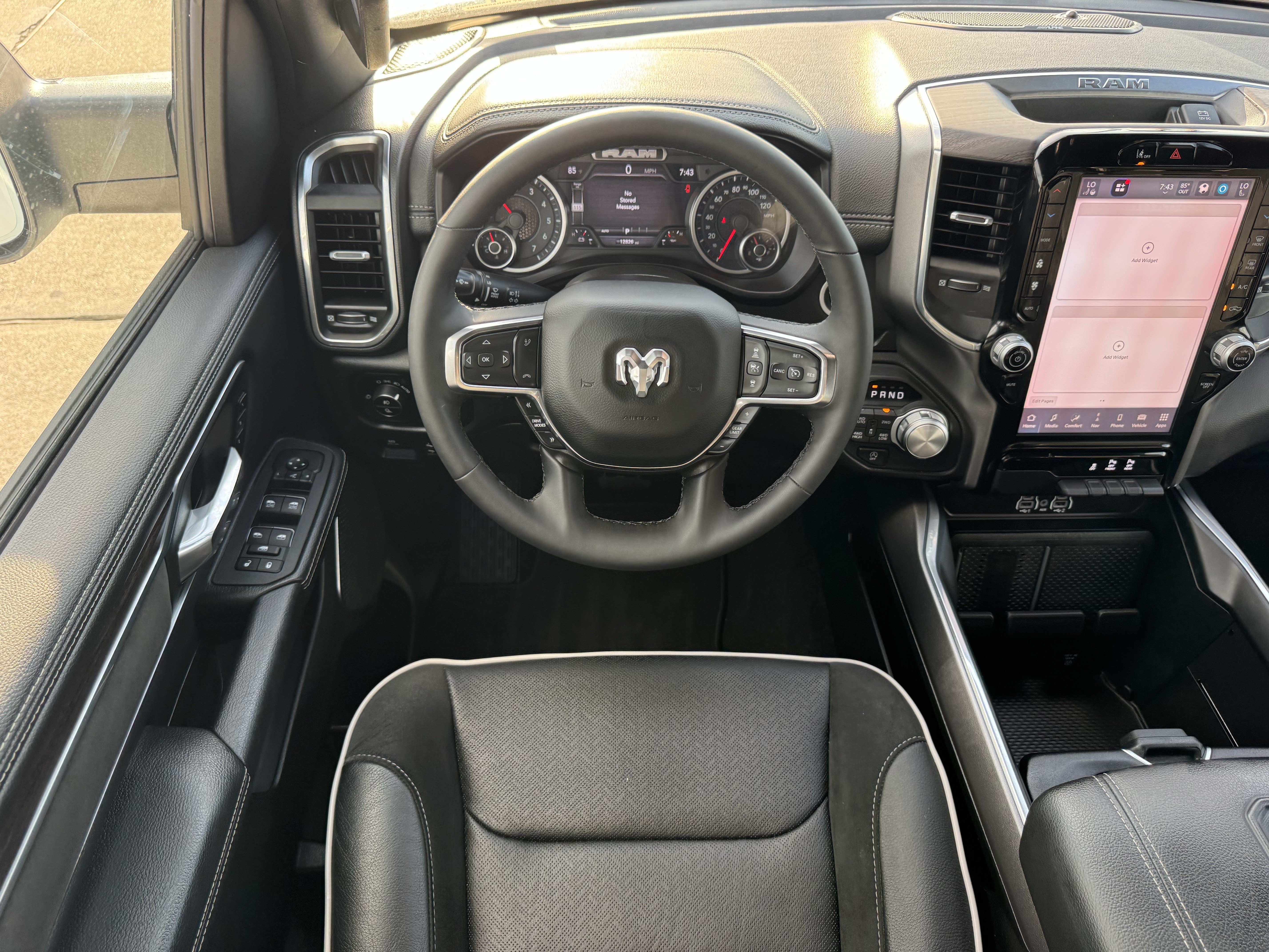 Used 2025 RAM 1500 Laramie w/ Sport Appearance Package AWD/4WD image 11