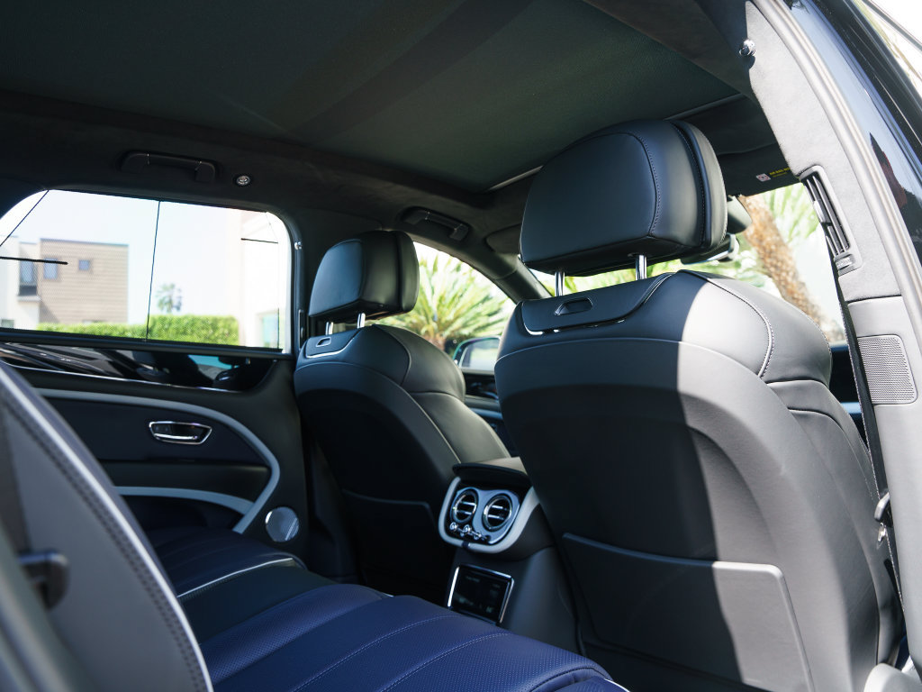 New 2027 Bentley Bentayga AWD/4WD image 26