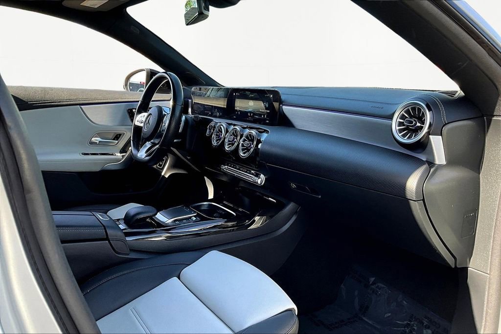 Used 2022 Mercedes-Benz CLA 35 AMG 4MATIC image 28
