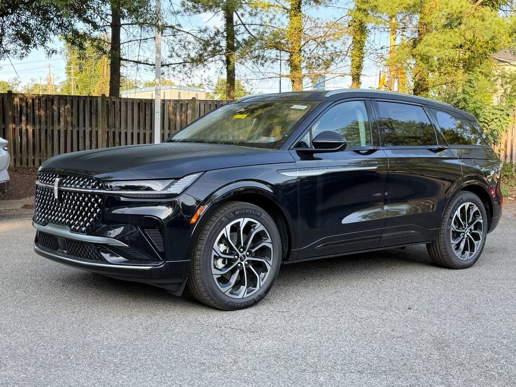 New 2026 Lincoln Nautilus Reserve AWD/4WD image 3