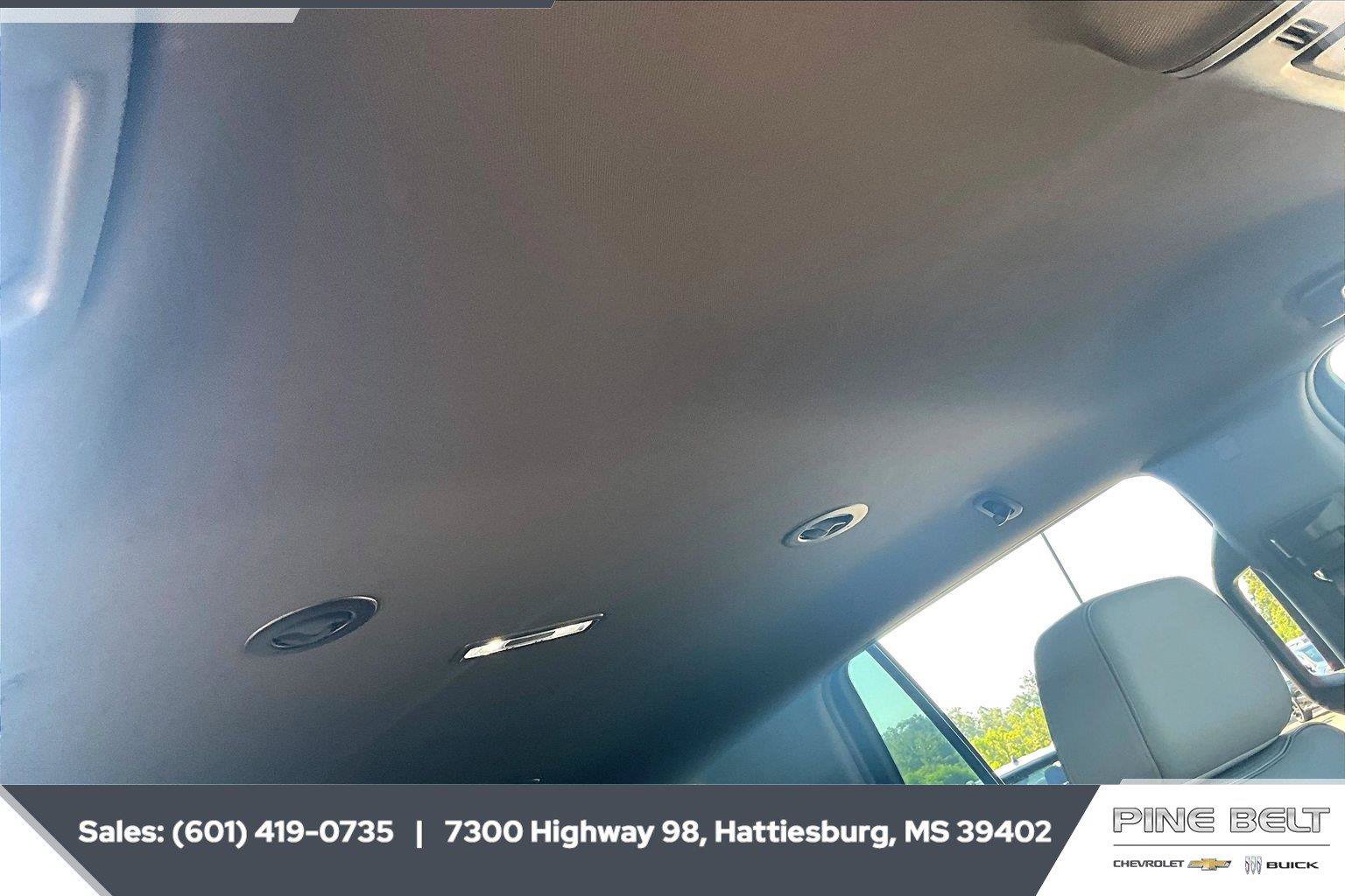 Used 2022 GMC Yukon SLT w/ SLT Luxury Package RWD image 16
