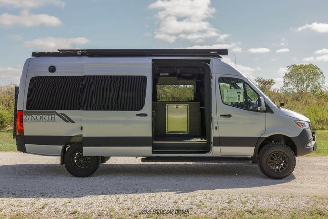 Used 2025 Mercedes-Benz Sprinter 2500 image 15