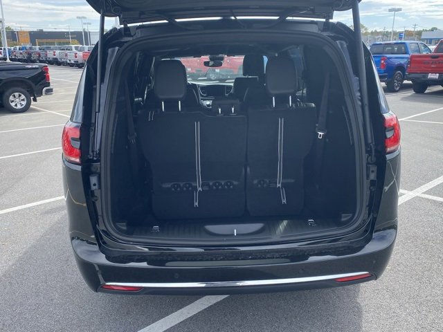 New 2026 Chrysler Pacifica Select image 6