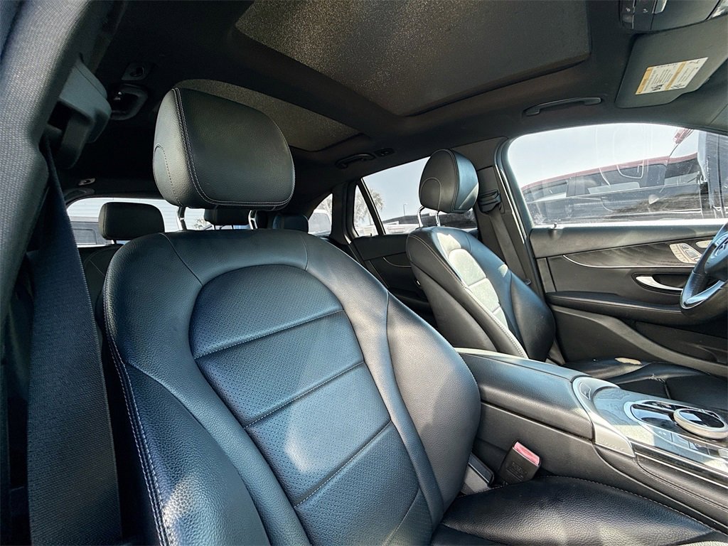 Used 2017 Mercedes-Benz GLC 300 w/ Premium 1 Package image 28
