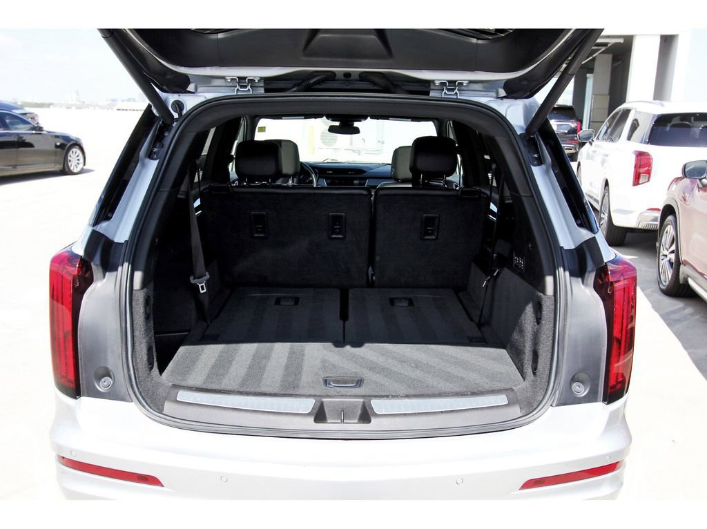 Used 2020 Cadillac XT6 Premium Luxury image 29