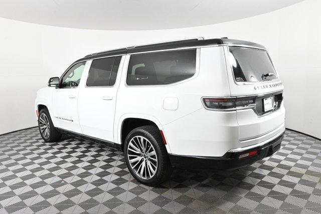 Used 2024 Jeep Grand Wagoneer L Series III image 9
