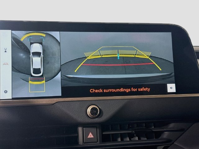 Certified 2026 Toyota Crown Platinum AWD/4WD image 15