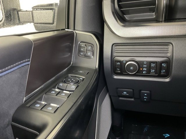 New 2026 Ford F250 Platinum image 19