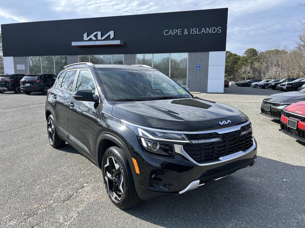 Used 2025 Kia Seltos EX w/ EX Sunroof Package AWD/4WD image 1