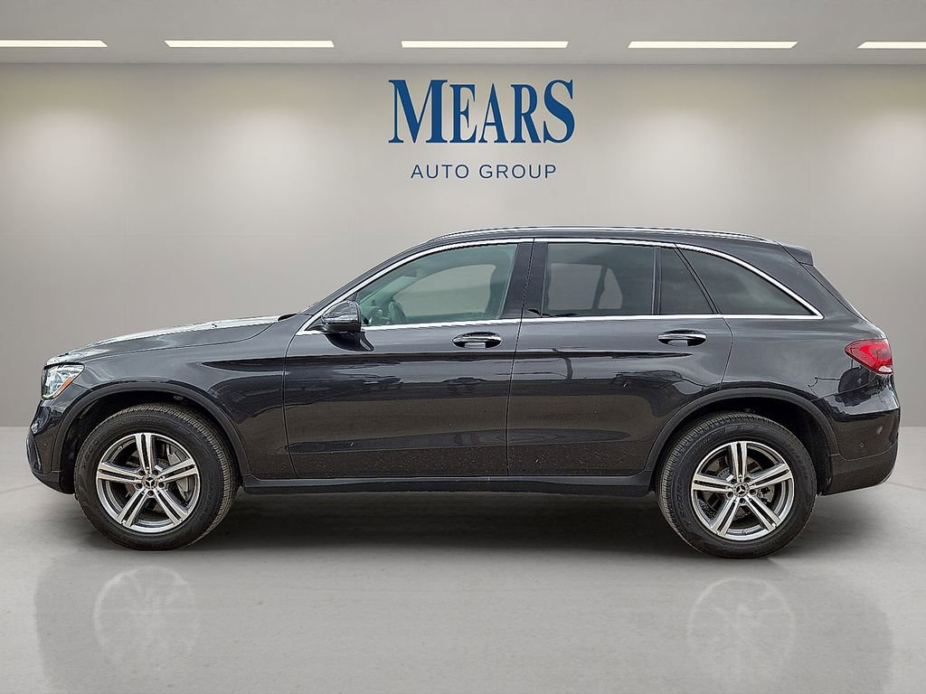 Used 2022 Mercedes-Benz GLC 300 image 2