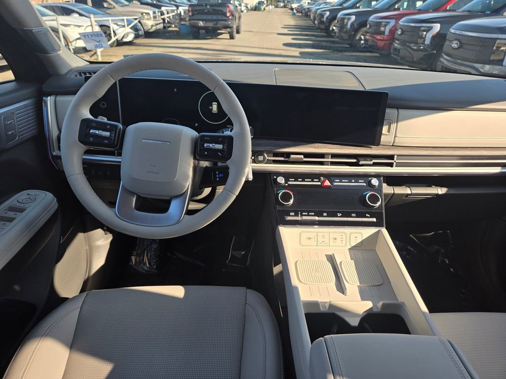 Used 2025 Hyundai Santa Fe Limited image 10