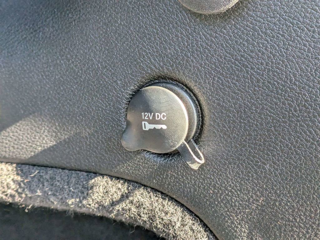 Used 2021 Jeep Grand Cherokee Laredo image 14