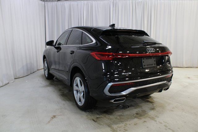 New 2025 Audi Q5 Premium Plus image 24