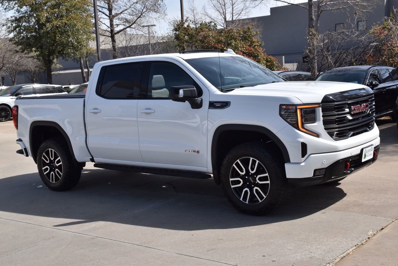 Used 2025 GMC Sierra 1500 AT4 w/ AT4 Premium Package image 5