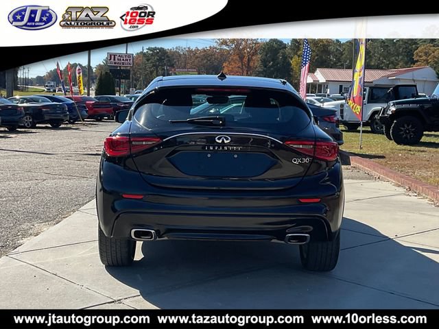 Used 2017 INFINITI QX30 FWD image 6