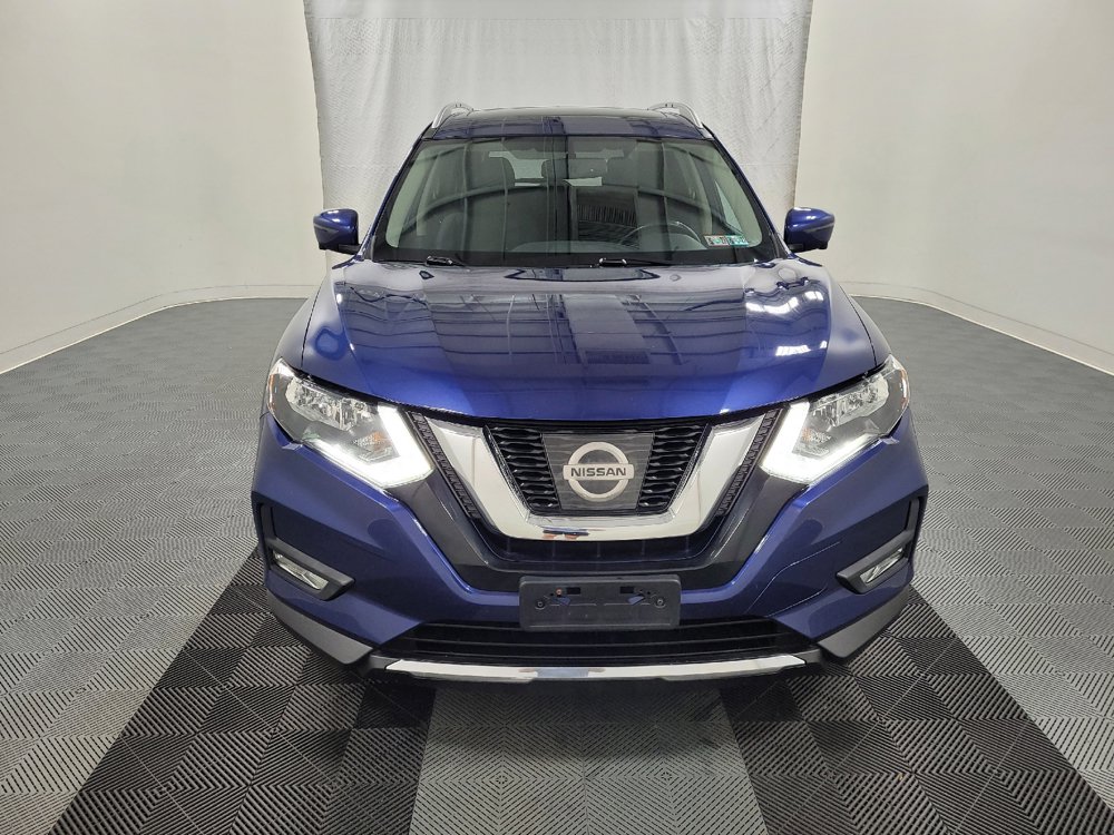 Used 2017 Nissan Rogue SV w/ Sun & Sound Touring Package AWD/4WD image 14