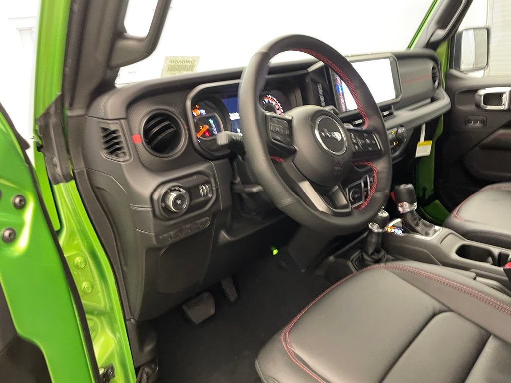 New 2026 Jeep Wrangler Unlimited Rubicon 392 w/ Quick Order Package 27X Moab AWD/4WD image 16