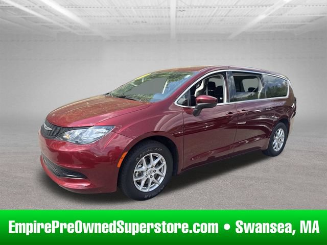 Used 2023 Chrysler Voyager LX FWD image 1