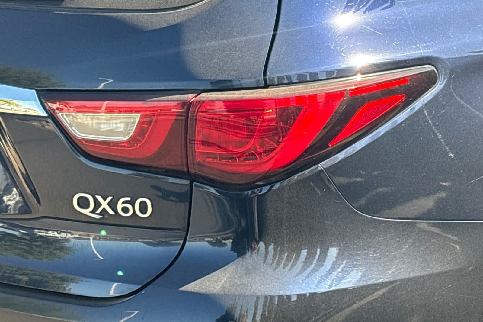 Used 2017 INFINITI QX60 Luxe w/ Premium Plus Package AWD/4WD image 13